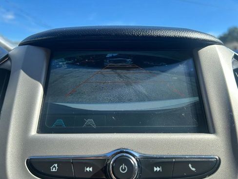 Used 2017 Chevrolet Cruze LS image 16