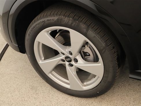 New 2025 Audi Q5 2.0T Premium Plus image 29