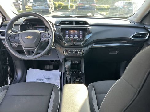 Used 2023 Chevrolet TrailBlazer LT w/ Convenience Package FWD image 30
