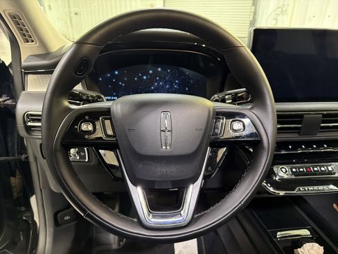 Used 2023 Lincoln Corsair FWD w/ Equipment Group 101A image 15