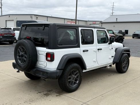 Used 2024 Jeep Wrangler Unlimited Sport AWD/4WD image 7