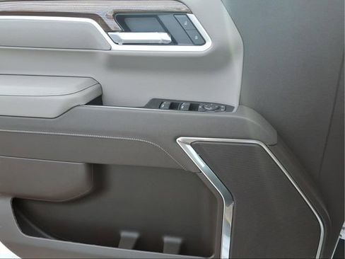 New 2026 Chevrolet Silverado 1500 LT image 17