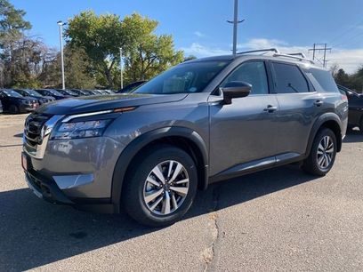 New 2025 Nissan Pathfinder SL