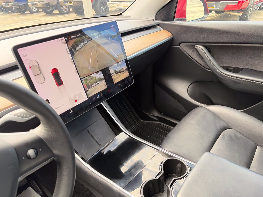 Used 2021 Tesla Model Y Long Range AWD/4WD image 29
