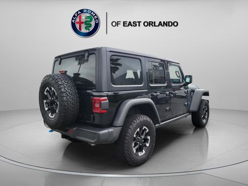 Used 2025 Jeep Wrangler Unlimited Rubicon 4xe w/ Convenience Group image 7