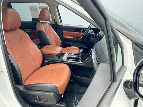 Used 2022 Kia Carnival SX Prestige FWD image 25