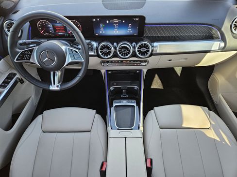 Certified 2025 Mercedes-Benz GLB 250 image 26