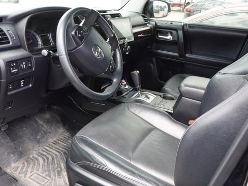Used 2019 Toyota 4Runner Limited AWD/4WD image 7