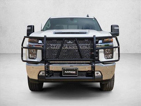 Used 2022 Chevrolet Silverado 2500 LT w/ Texas Edition AWD/4WD image 2