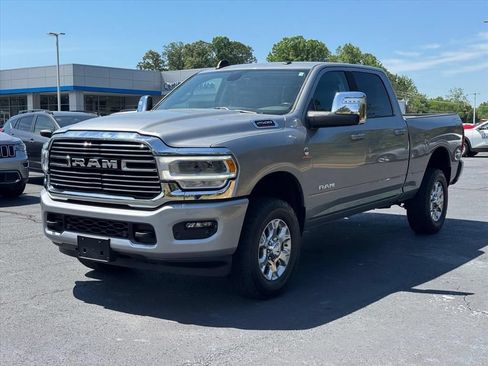 Used 2024 RAM 2500 Laramie AWD/4WD image 7