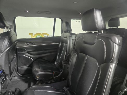 Used 2023 Jeep Grand Cherokee L Limited w/ Luxury Tech Group II image 13