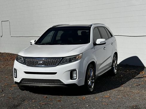 Used 2014 Kia Sorento SX w/ 3rd Row Package image 4