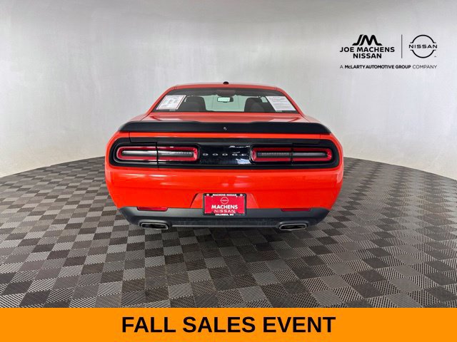 Used 2016 Dodge Challenger SXT w/ Blacktop Package RWD image 12