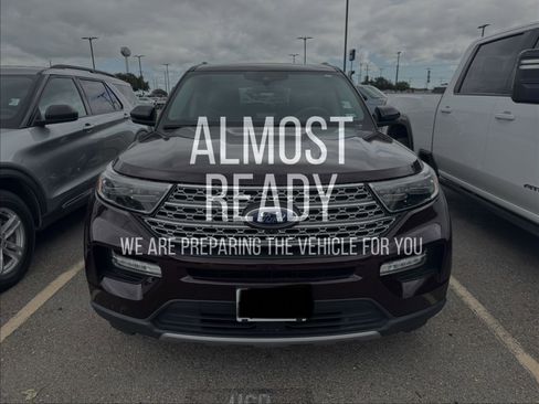 Certified 2023 Ford Explorer Limited w/ Limited Technology Package RWD image 1