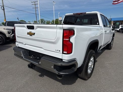 New 2026 Chevrolet Silverado 2500 LTZ w/ LTZ Convenience Package AWD/4WD image 5