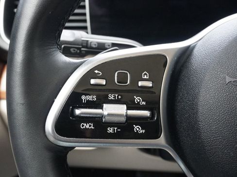 Used 2023 Mercedes-Benz GLE 350 4MATIC image 46