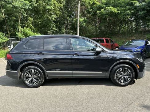 Used 2024 Volkswagen Tiguan Wolfsburg Edition AWD/4WD image 3