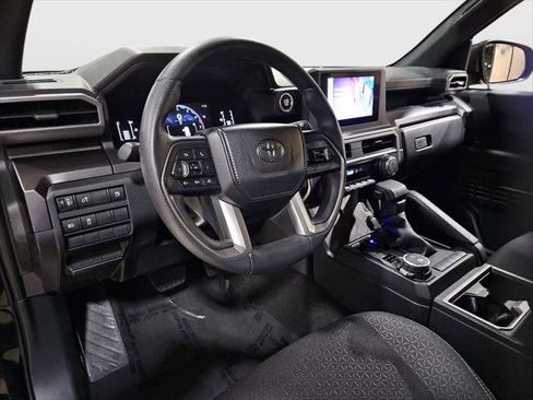 Certified 2025 Toyota 4Runner SR5 image 9