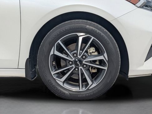 Used 2023 Kia Forte LXS FWD image 29