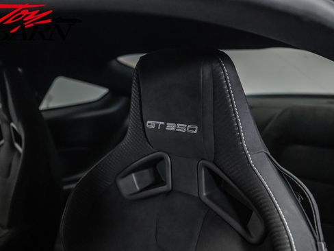 Used 2018 Ford Mustang Shelby GT350 w/ Electronics Package image 23