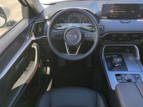 Used 2026 MAZDA CX-90 3.3 Turbo w/ Preferred Package AWD/4WD image 17