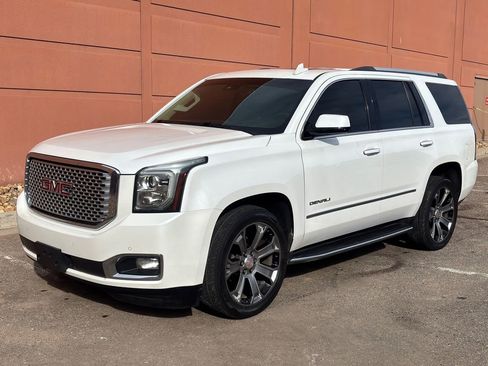 Used 2017 GMC Yukon Denali w/ Open Road Package image 4