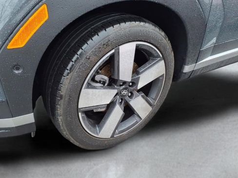 Used 2025 Hyundai Santa Fe Limited image 8