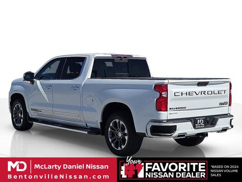 Used 2022 Chevrolet Silverado 1500 High Country w/ Max Trailering Package AWD/4WD image 4