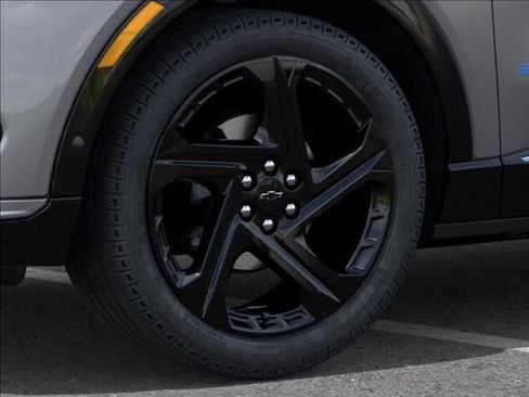 New 2025 Chevrolet Equinox EV RS w/ Active Safety Package 3 image 9