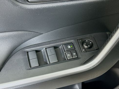 Used 2019 Toyota RAV4 LE image 15