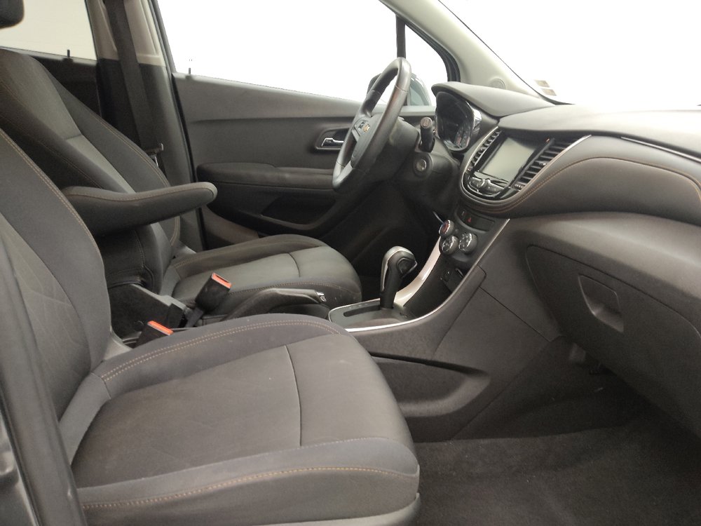 Used 2017 Chevrolet Trax LT FWD image 21