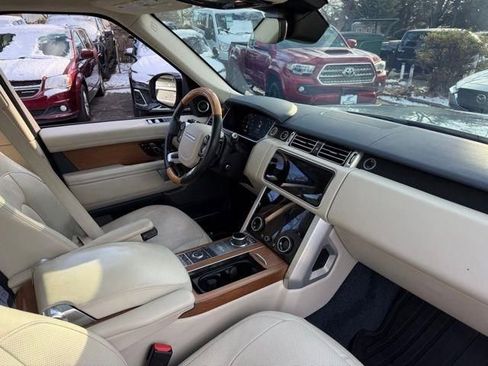 Used 2020 Land Rover Range Rover HSE image 14