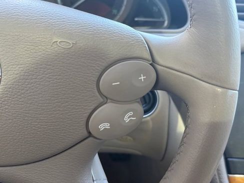 Used 2005 Mercedes-Benz SL 500 image 10