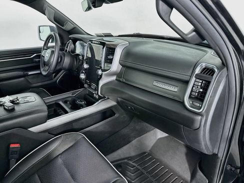 Used 2025 RAM 1500 Laramie w/ Off Road Group AWD/4WD image 31