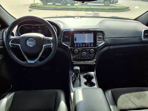 Used 2021 Jeep Grand Cherokee Laredo X RWD image 5