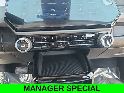 New 2027 Chevrolet Bolt LT w/ Comfort Package FWD image 20