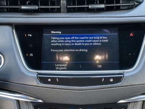 Used 2025 Cadillac XT5 Premium Luxury image 23