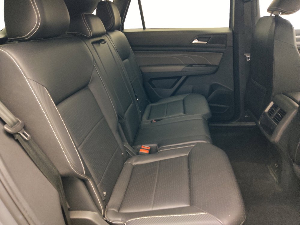 Used 2023 Volkswagen Atlas Cross Sport SEL R-Line AWD/4WD image 19