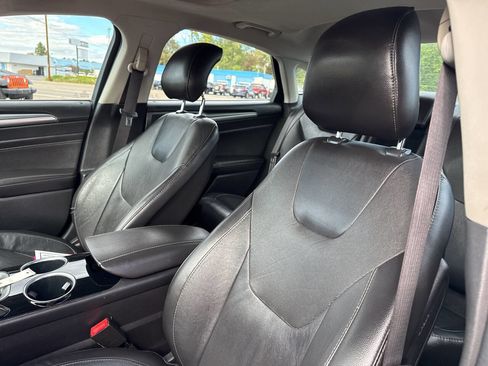 Used 2013 Ford Fusion Titanium image 11