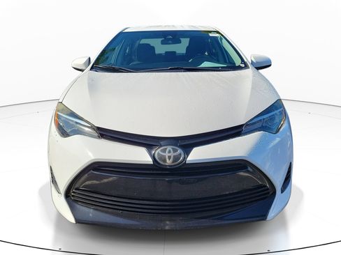 Used 2019 Toyota Corolla LE w/ Carpet Mat Package (TMS) FWD image 2
