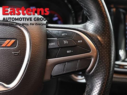 Used 2023 Dodge Durango SXT image 16