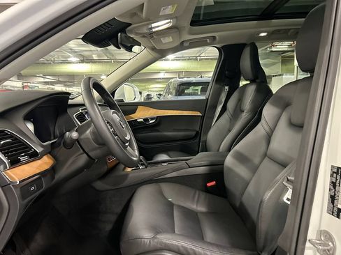 Used 2023 Volvo XC90 B6 Plus w/ Protection Package Premier AWD/4WD image 11
