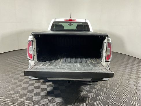 Used 2015 GMC Canyon SLE AWD/4WD image 14
