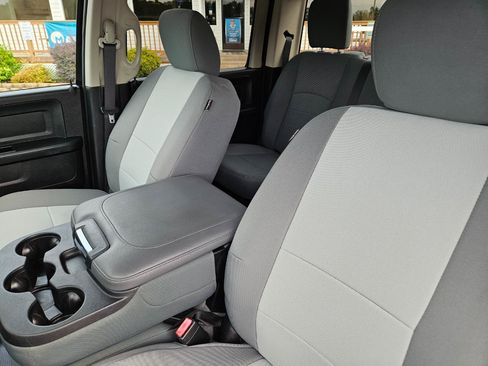 Used 2016 RAM 1500 Express AWD/4WD image 13