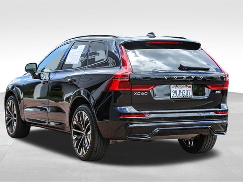 Used 2026 Volvo XC60 B5 Ultra w/ Climate Package PRO AWD/4WD image 5