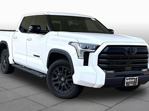 Used 2026 Toyota Tundra Limited AWD/4WD image 3