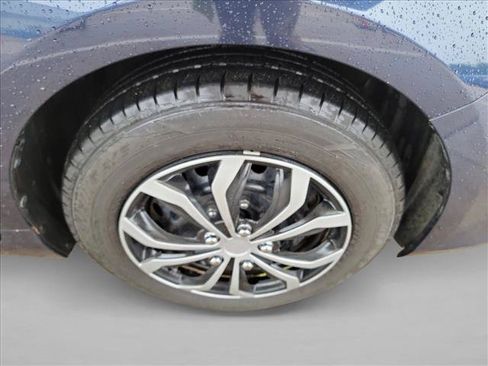 Used 2015 Toyota Camry LE FWD image 9