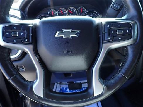 Used 2019 Chevrolet Silverado 1500 LT Trail Boss w/ Convenience Package AWD/4WD image 16