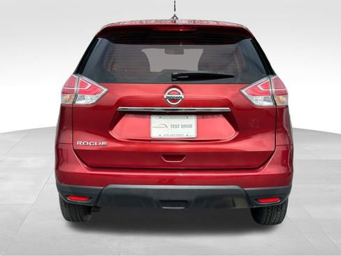 Used 2016 Nissan Rogue S image 4