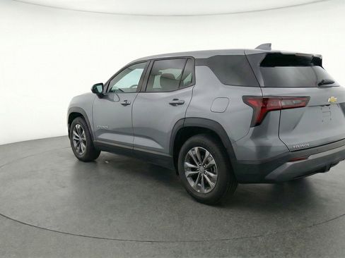 Used 2025 Chevrolet Equinox LT image 6